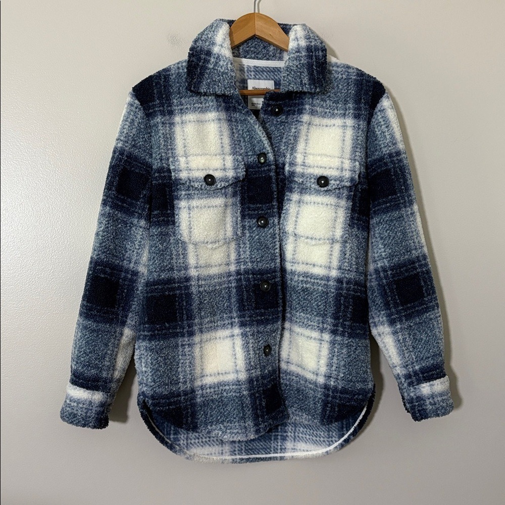 Abercrombie and Fitch A&F Blue Plaid Soft Sherpa Shacket Jacket Coat Size S‎